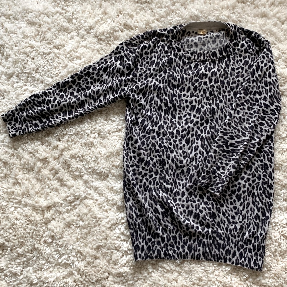 Great fall/winter closet addition - Stylish black & gray animal print sweater